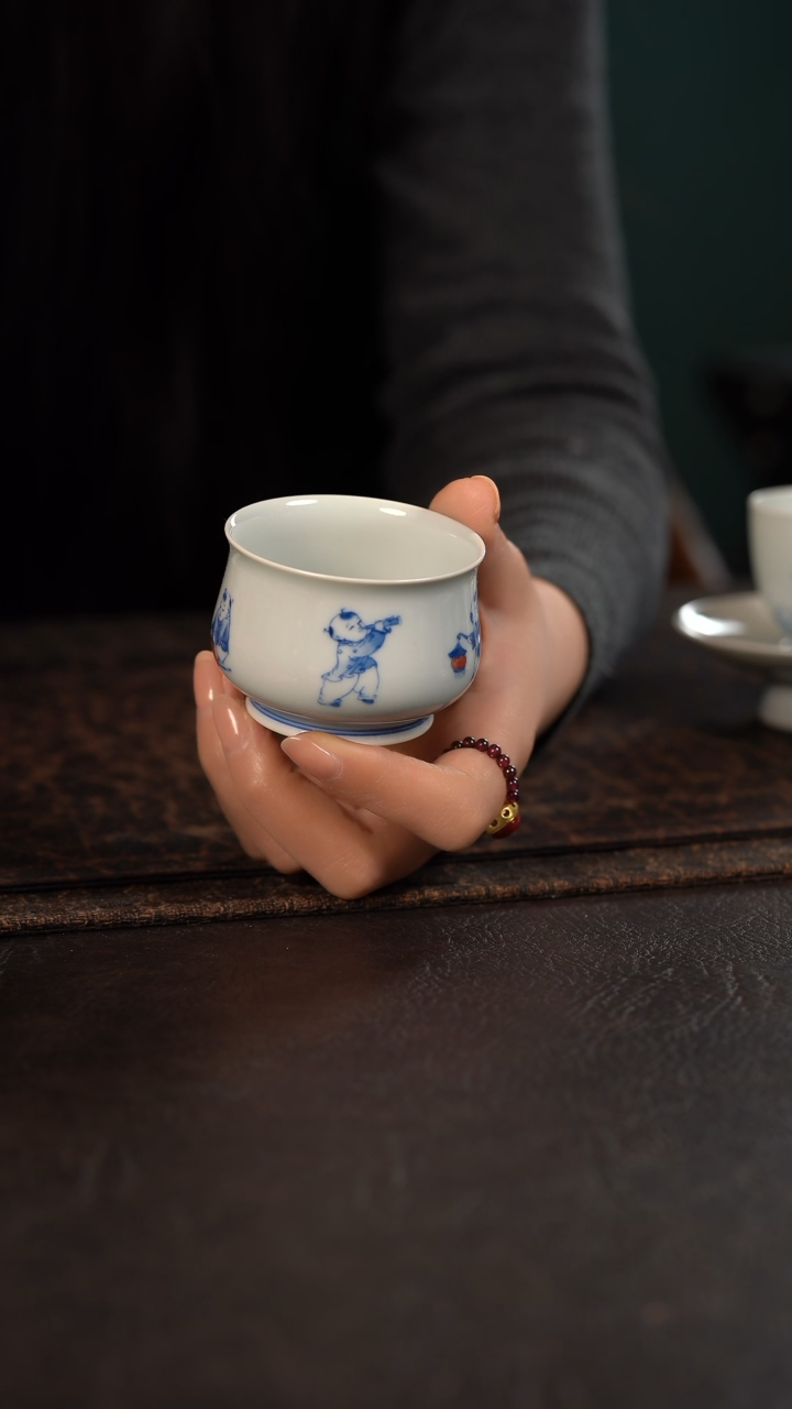 【闪购商品】杯聚澜堂五子闹春憨憨杯