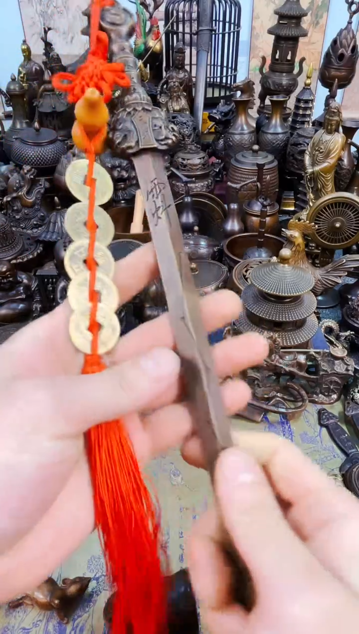 精铜工匠  独具韵味