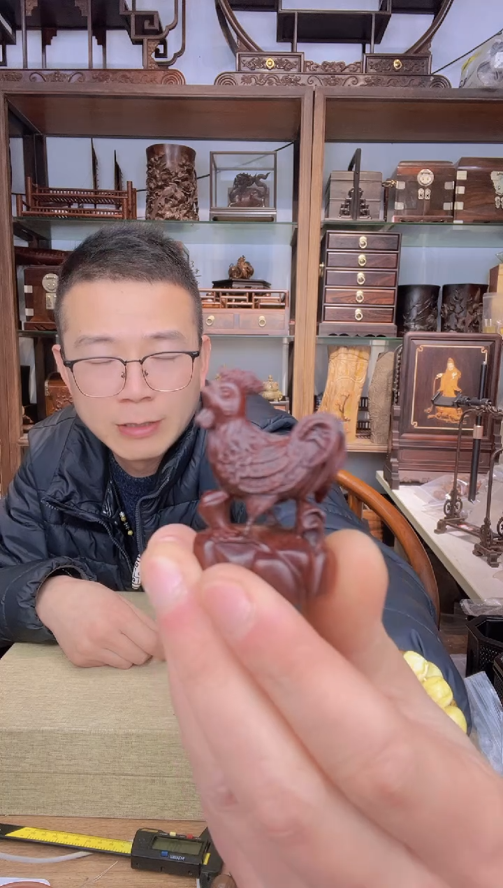 【闪购商品】乌木类书架599小叶紫檀鸡摆件