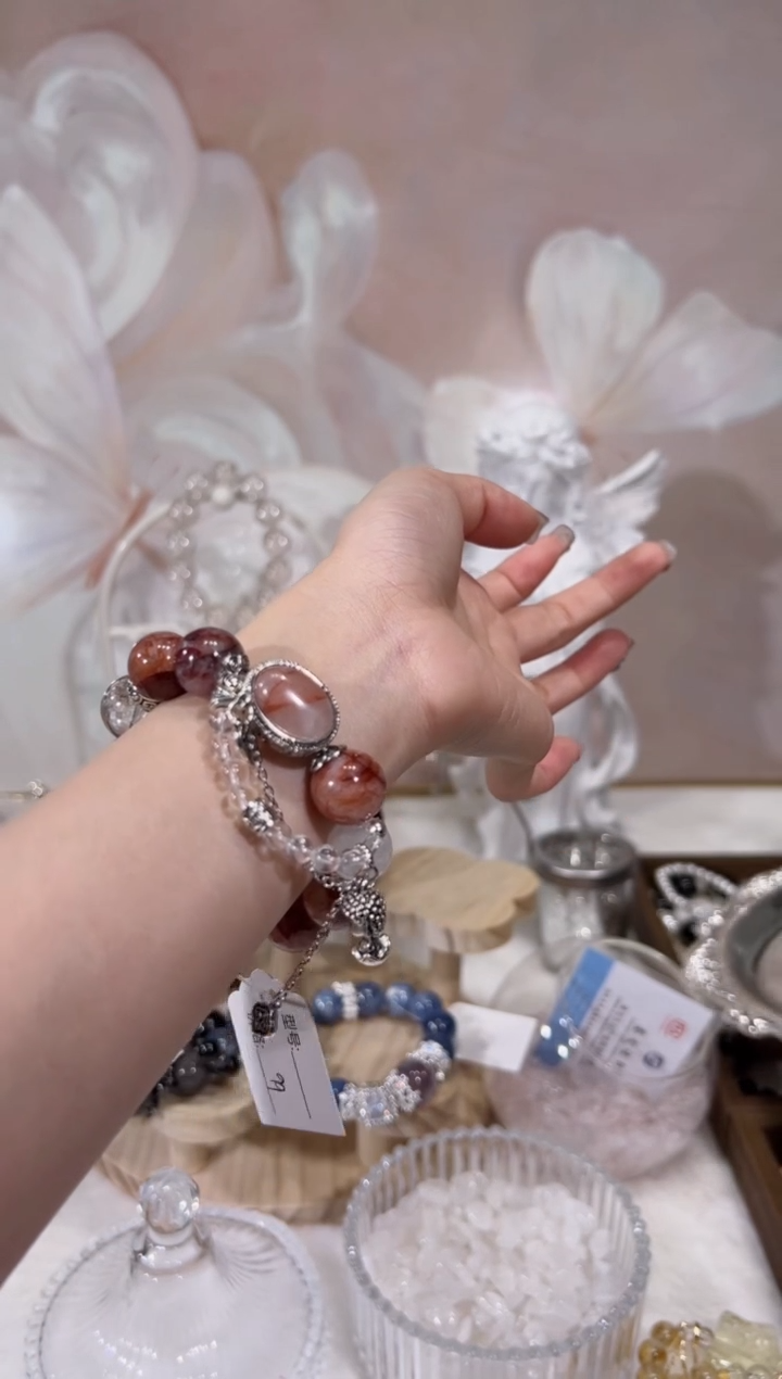 【闪购商品】水晶手链未镶嵌天然水晶默认微瑕 多样性发货发其一