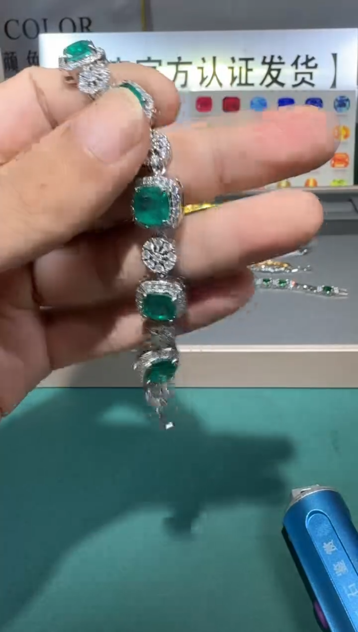 手链18K金镶嵌祖母绿1