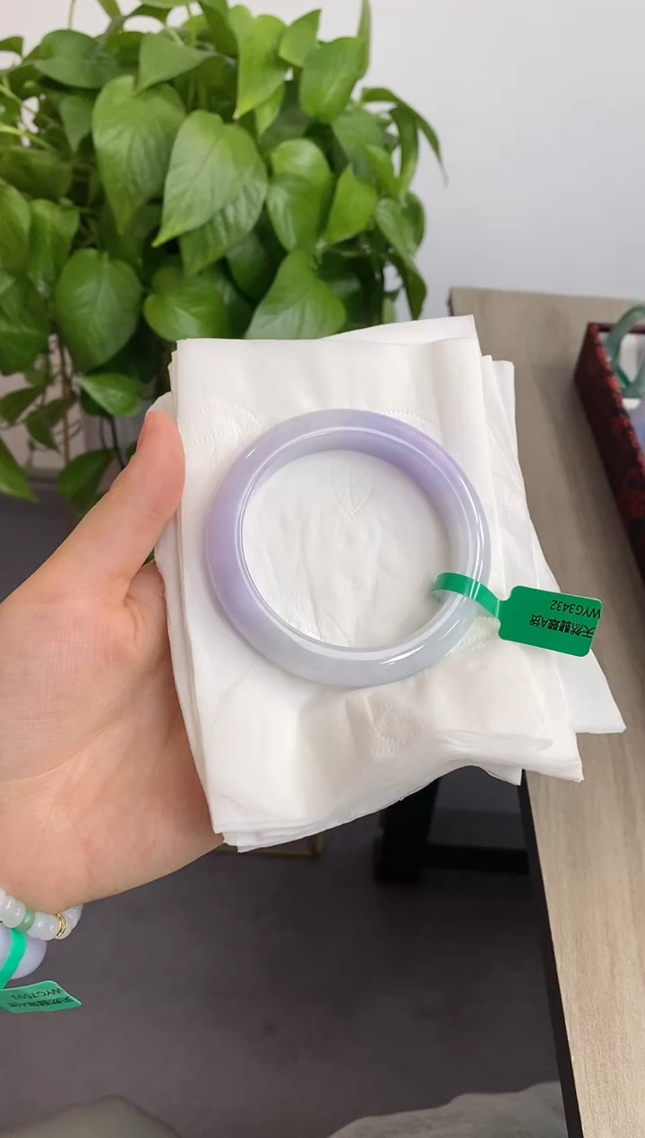 【闪购商品】翡翠手镯未镶嵌000009329