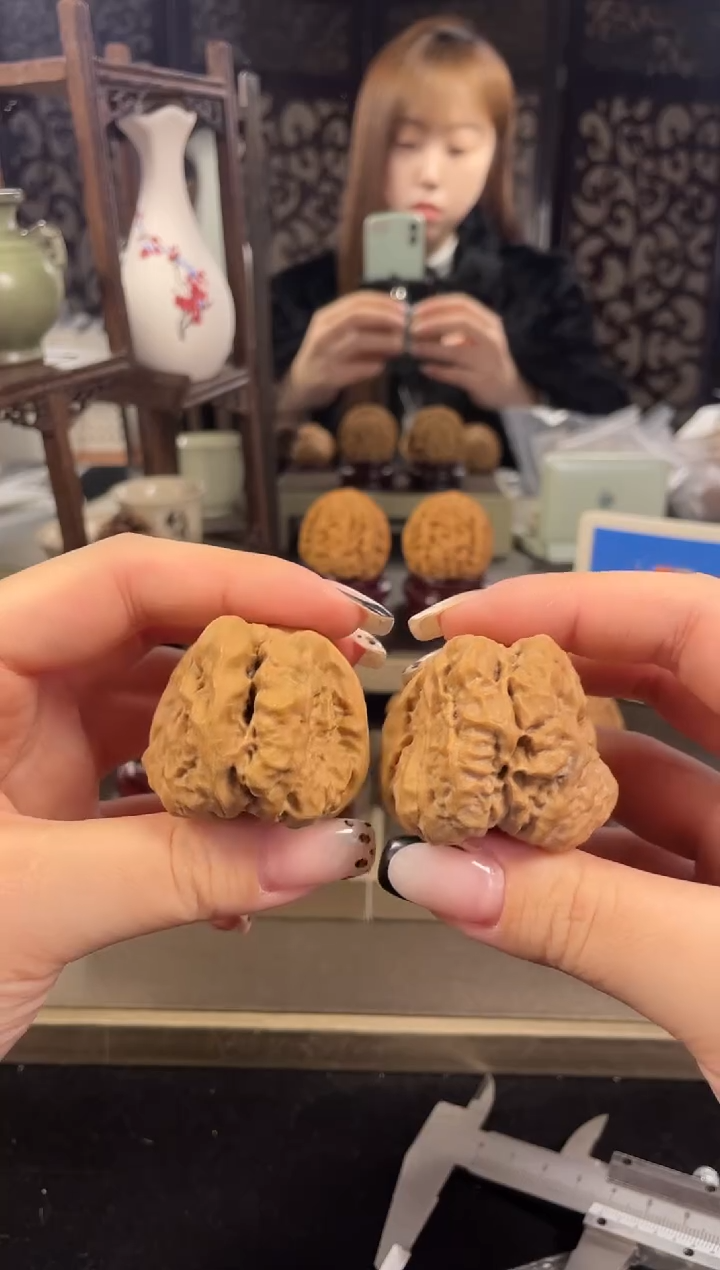 【闪购商品】文玩核桃把件蛤蟆头42尺-46