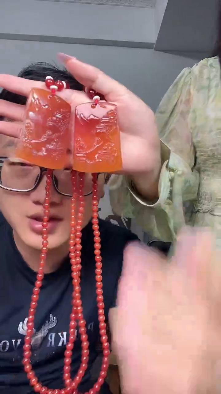 玛瑙/玉髓颈饰未镶嵌6210天然珠宝玉，带珠链满红山水多样性发一个