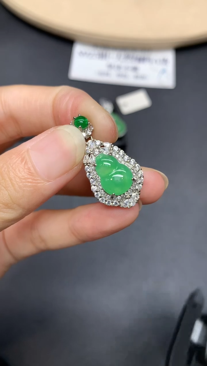 翡翠银S925镶嵌吊坠(不含链)葫芦【无服务费】