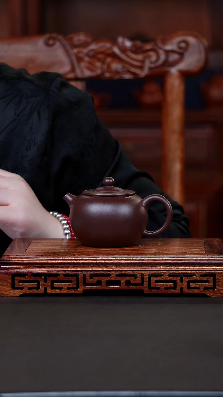 茶壶紫砂原矿紫泥梯圆200cc