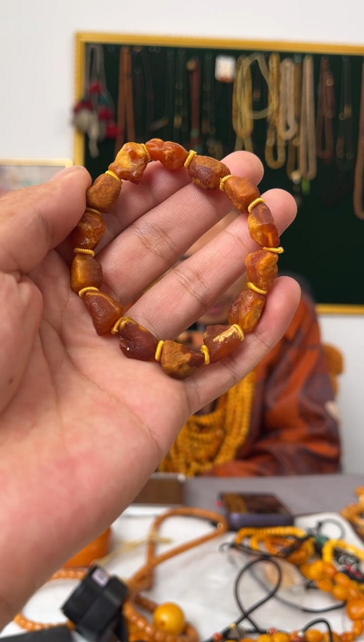 【闪购商品】蜜蜡手串未镶嵌噶玛家