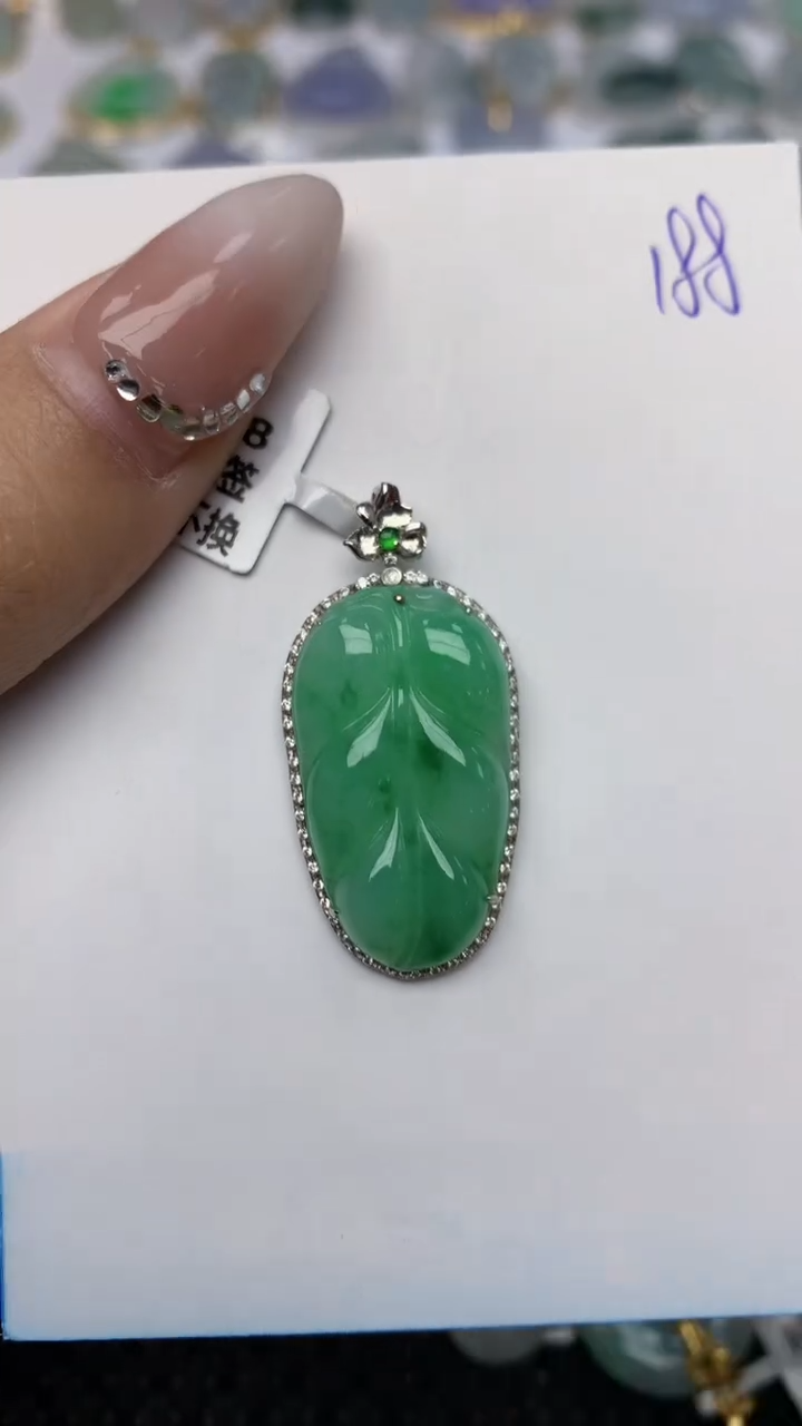 【闪购商品】翡翠颈饰18K金镶嵌天然翡翠A货