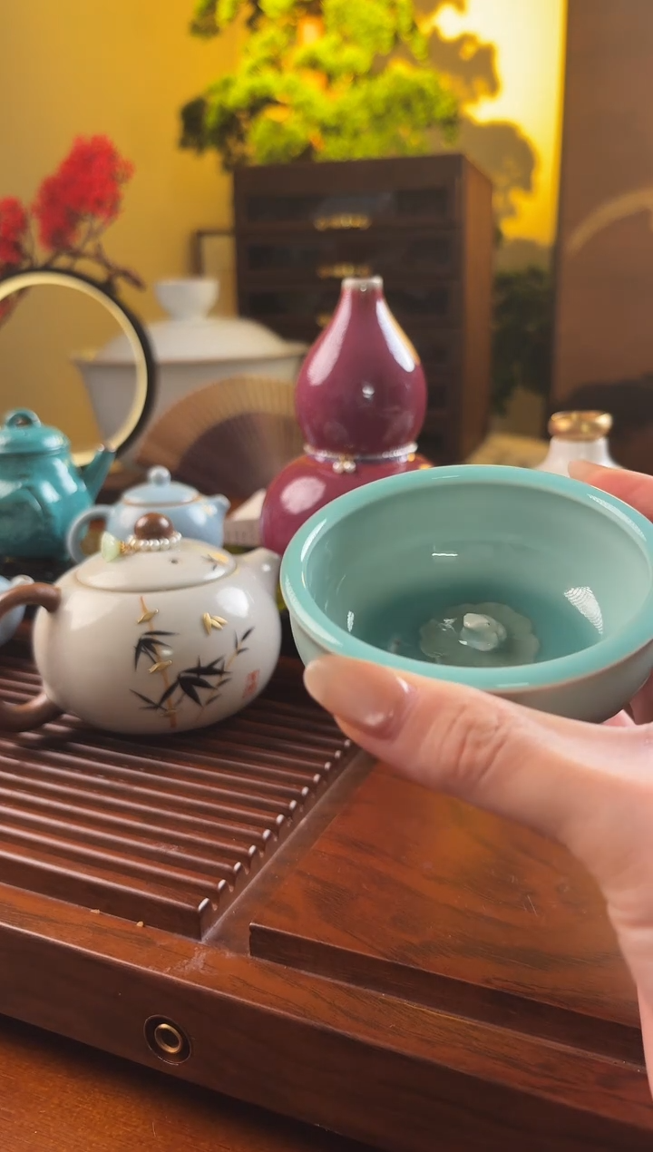 荷叶青蛙杯    FL579