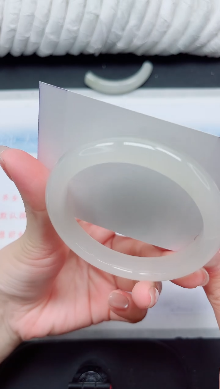 【闪购商品】石英质玉手镯未镶嵌301-59.8