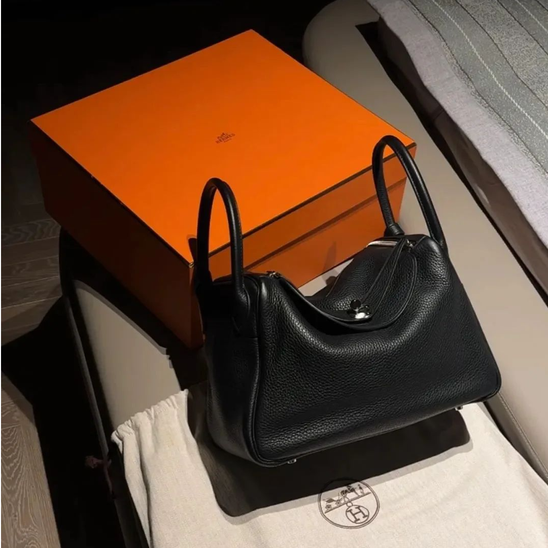 99新 Hermes/爱马仕 【文子姐专属】A164/黑银LINDY30/FB