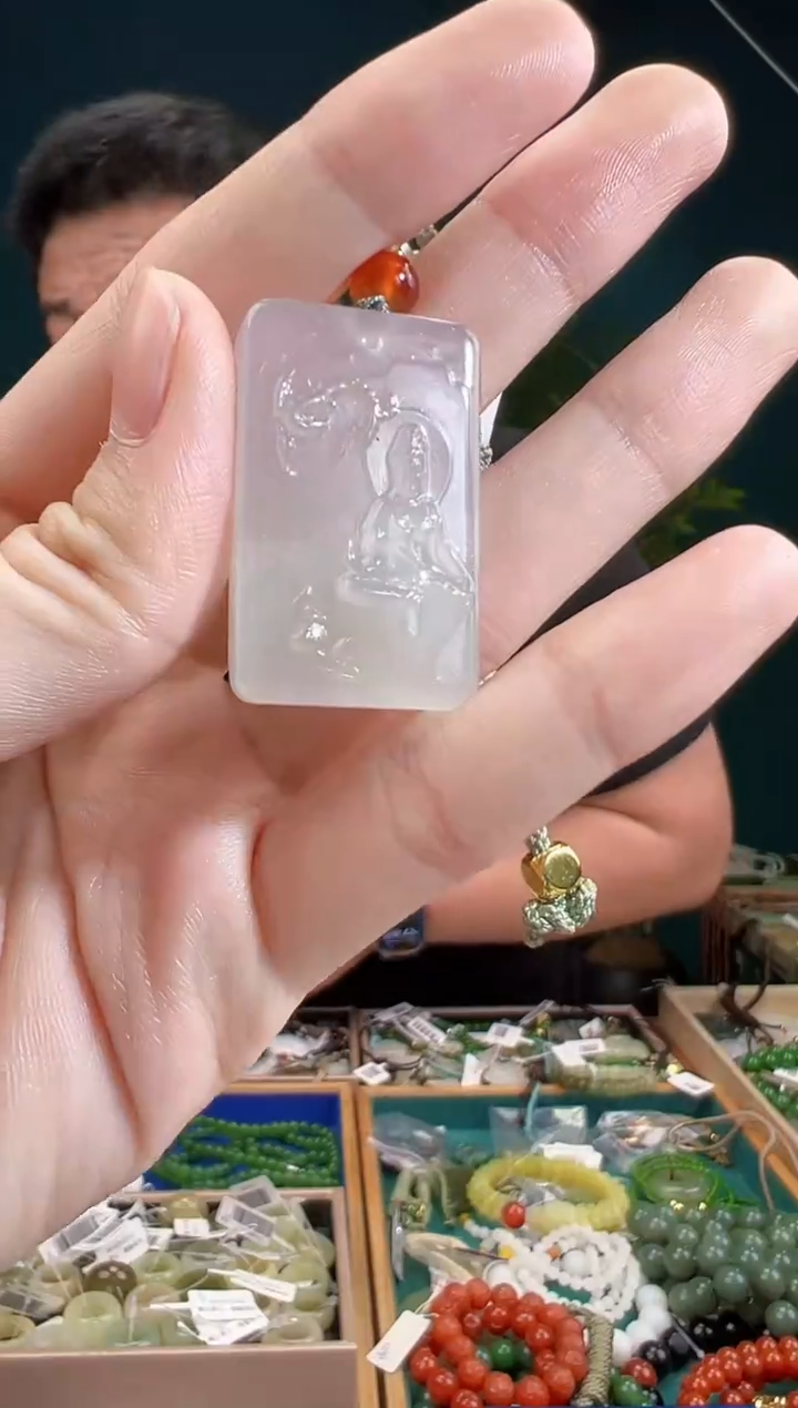 颈饰未镶嵌和田玉一物一证 拍一单发一个