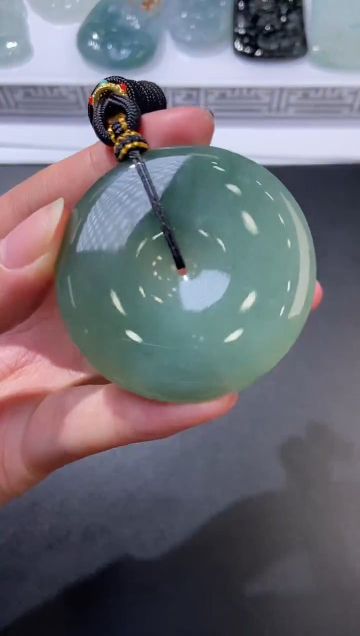 未镶嵌挂件翡翠376936   多人