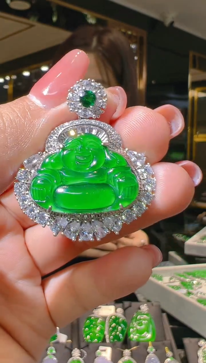 【闪购商品】翡翠吊坠(赠链)未镶嵌056  （多样性发货）