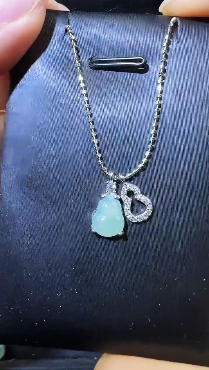 【闪购商品】翡翠吊坠(不含链)银S925镶嵌项链