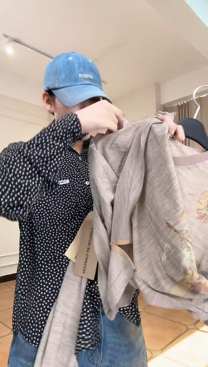 四****足实设计师品牌蓝色波点衬衫