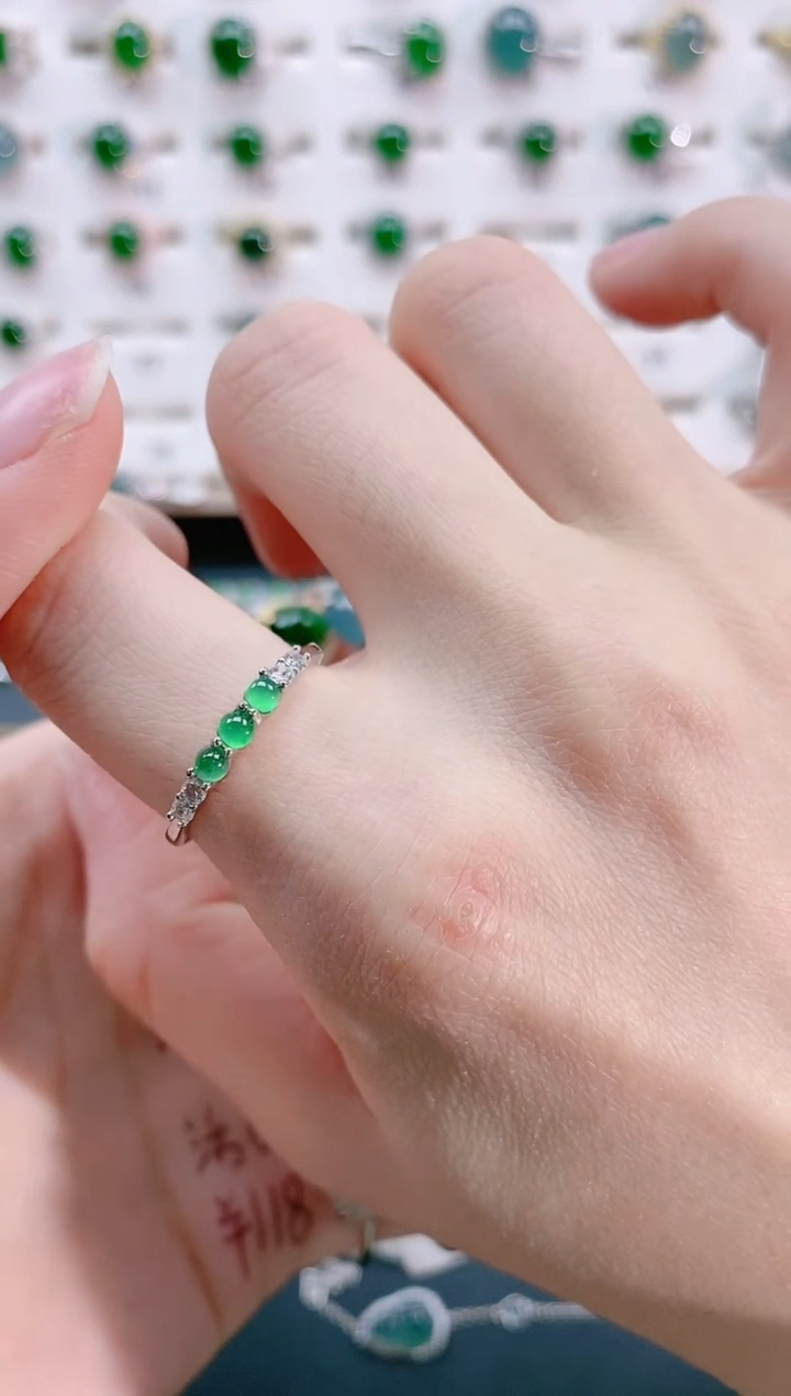 【闪购商品】翡翠戒指银S925镶嵌天然翡翠