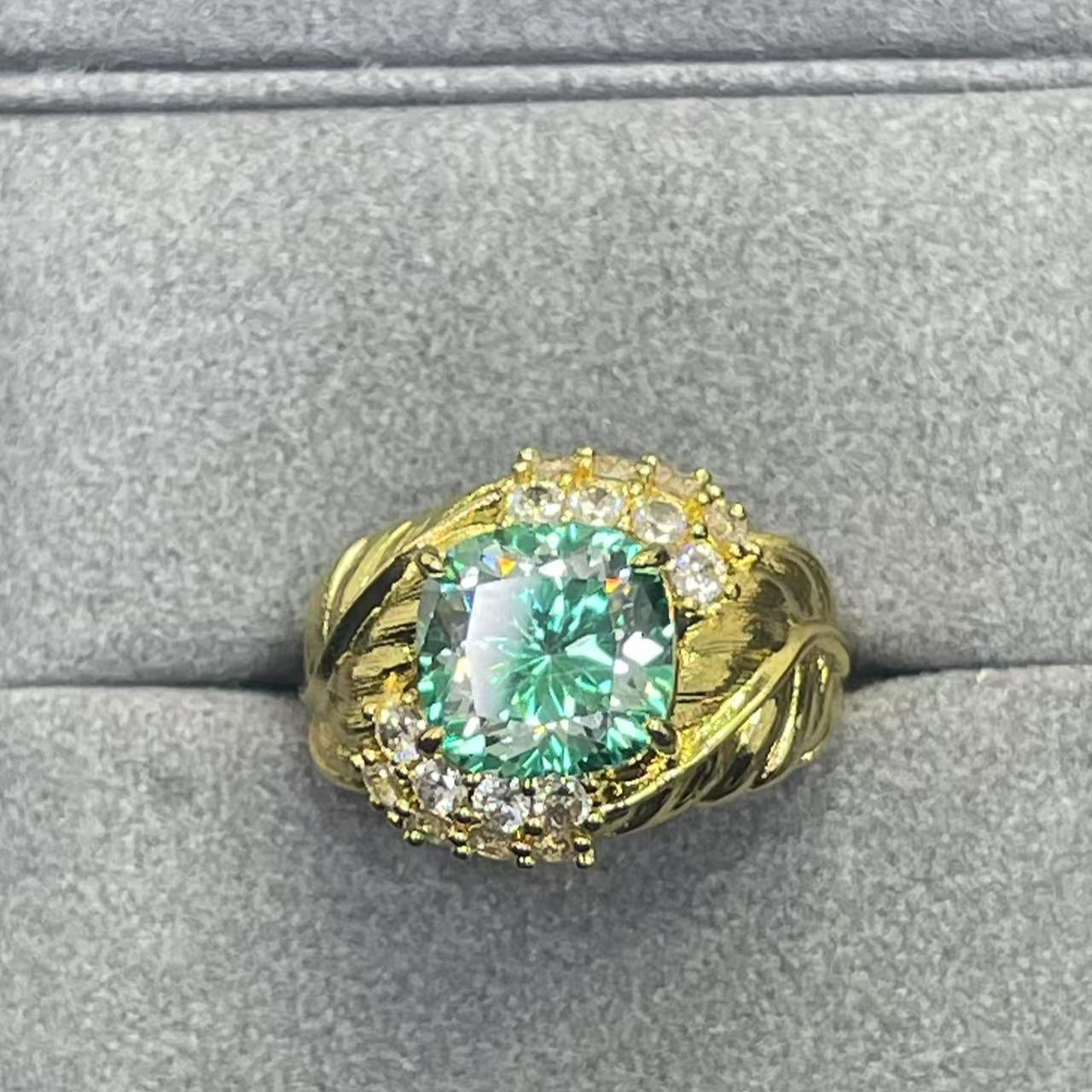 宝阁甄选绿戒指174