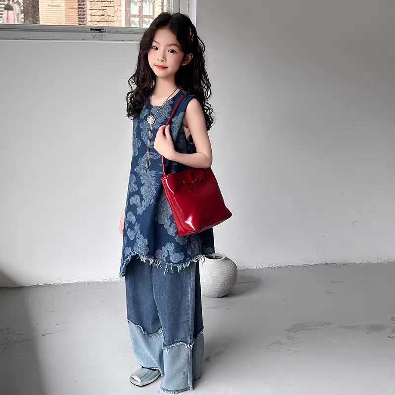 女童2025春夏新款洋气设计牛仔图腾圆领背心裙国风牛仔阔腿裤套装