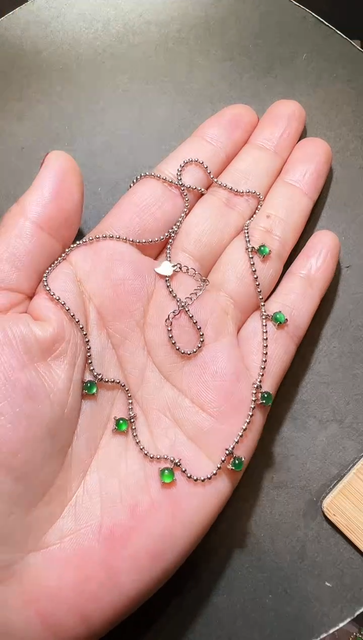 【闪购商品】翡翠颈饰银S925镶嵌翡翠圆牌吊坠