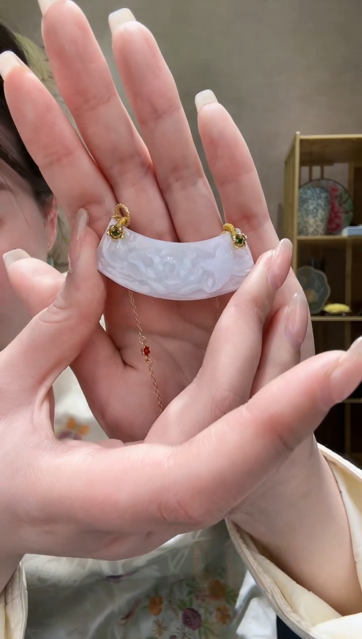 【闪购商品】翡翠颈饰未镶嵌吊坠