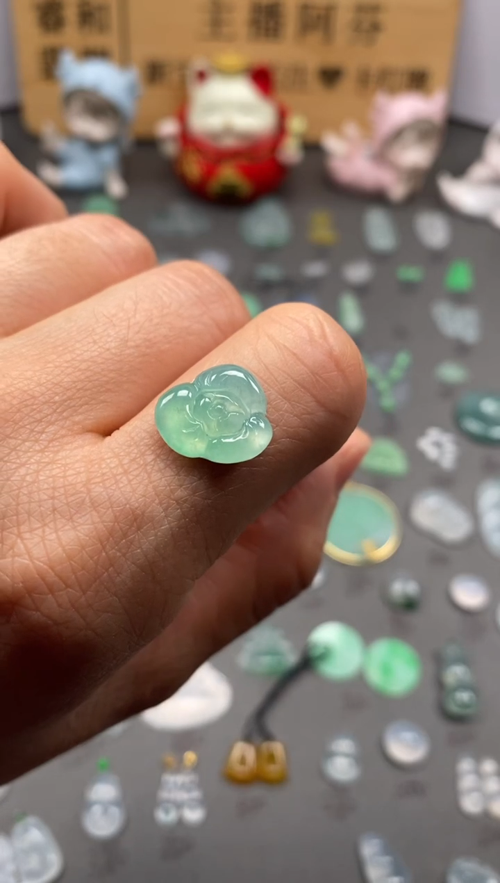 【闪购商品】翡翠颈饰未镶嵌果緑花开富贵/芬