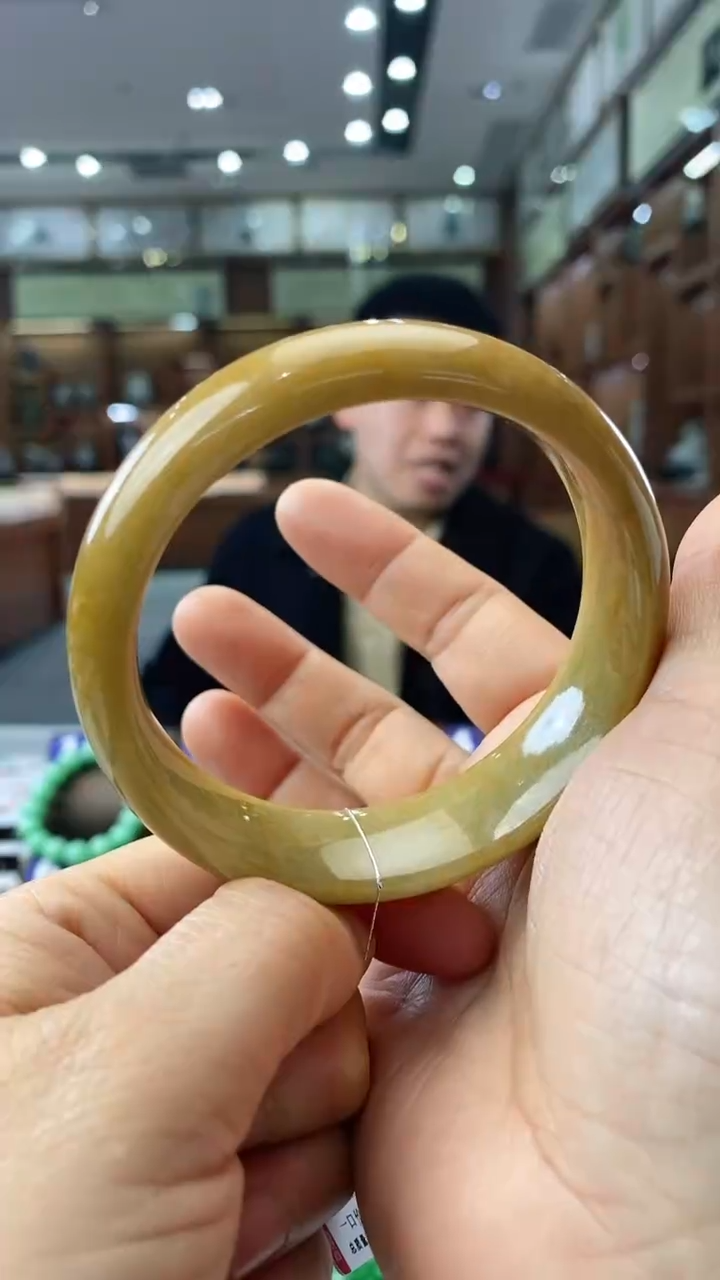 【闪购商品】翡翠手镯未镶嵌58手镯