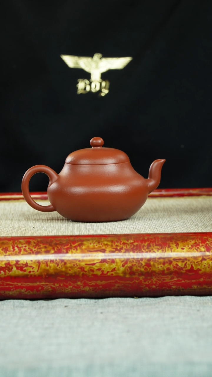 【闪购商品】紫砂茶杯君德 大红袍 俞志贤制