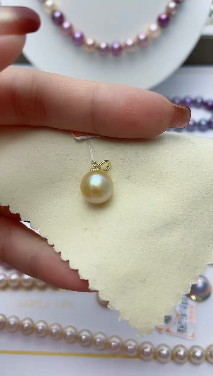 【闪购商品】海水珍珠颈饰18K金镶嵌W36