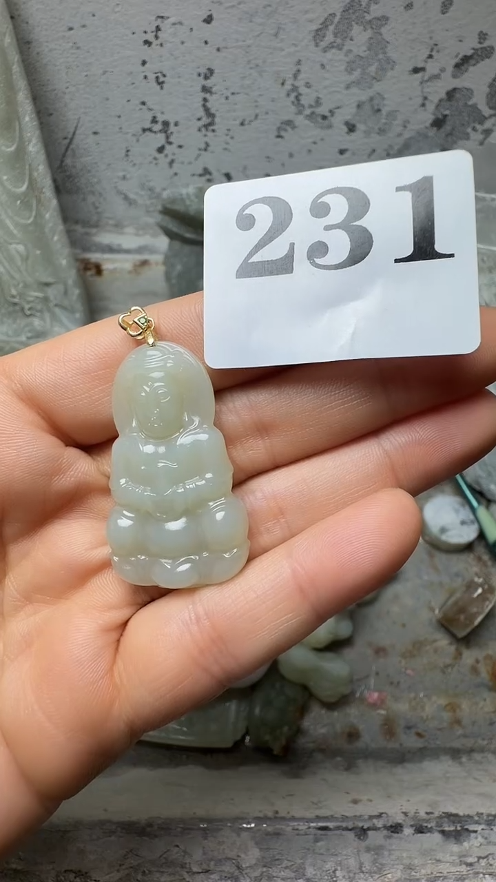 吊坠(赠链)未镶嵌和田玉观音 