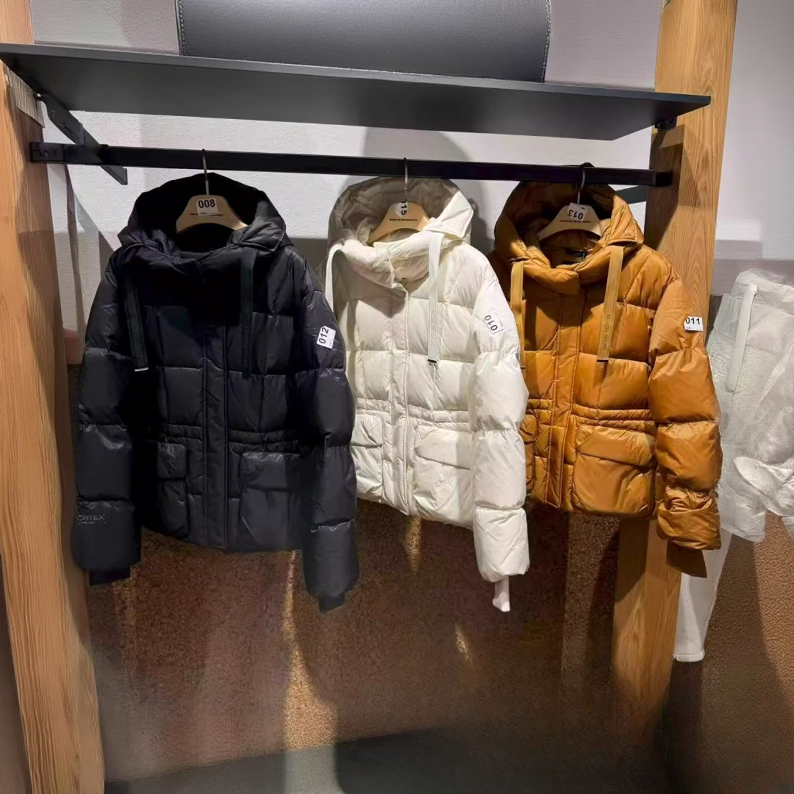 可隆女款羽绒服外套TV-JDW25-522