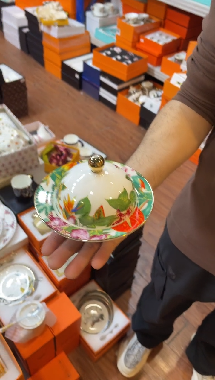 杯鸿辉家品牌瓷器，京东包邮！