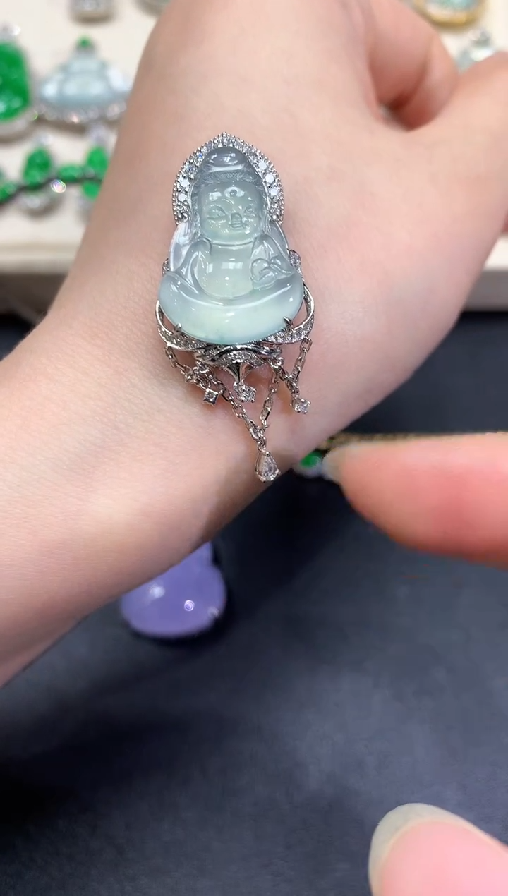 【闪购商品】翡翠颈饰18K金镶嵌D38   