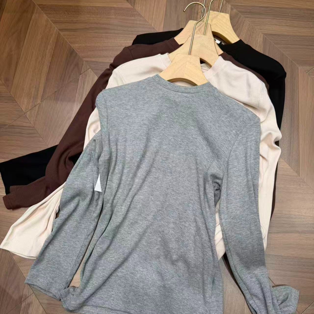 「阿男专属」超模打底  2026新款设计师款同款打底 7171