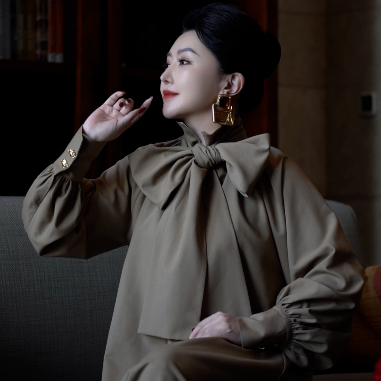 芈莱尤优—【可可西里】拉链立领长袖连衣裙L24-5298-2