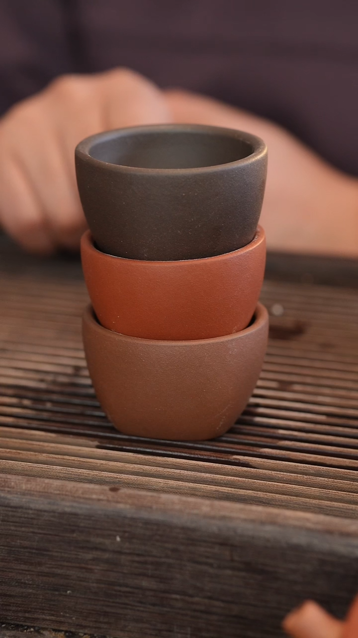 茶壶紫砂【发三个杯子】北红赤铁 变色龙 黑金砂 【天圆地方杯子】