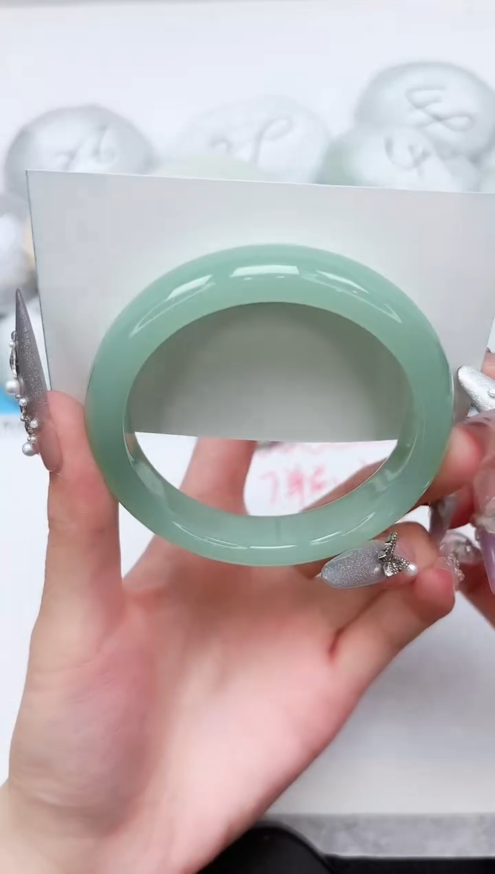 石英质玉手镯未镶嵌120-58