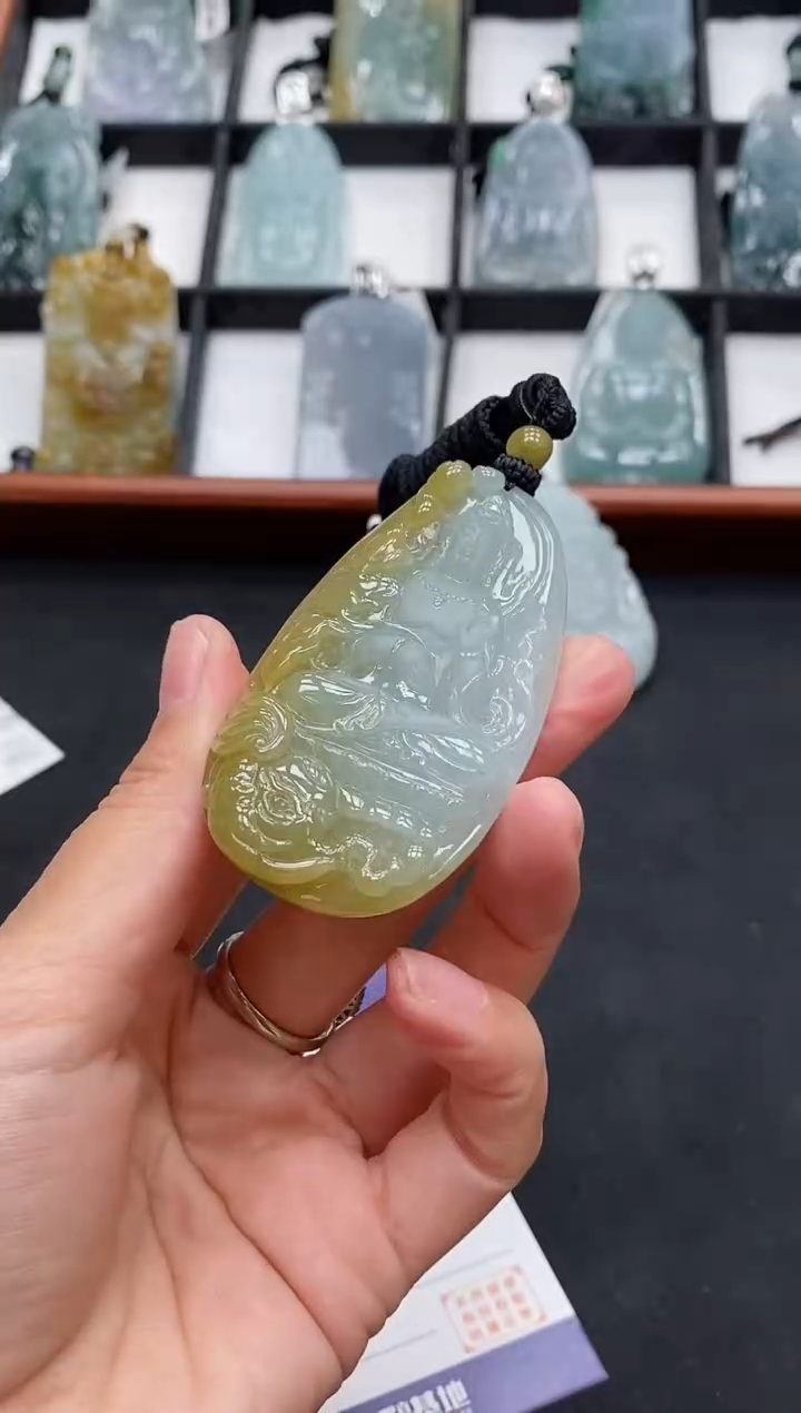 【闪购商品】翡翠吊坠(不含链)未镶嵌缅甸天然翡翠