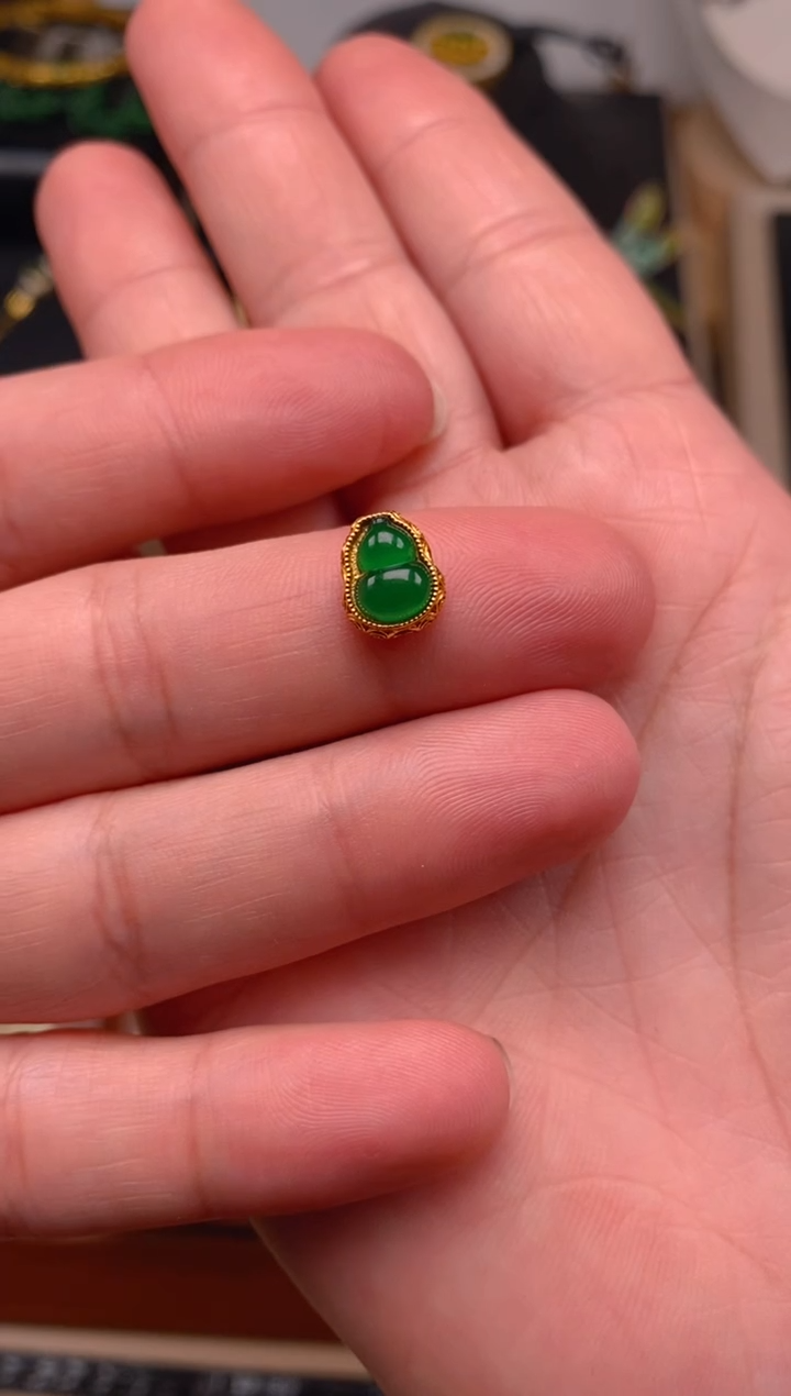 【闪购商品】翡翠颈饰银S925镶嵌葫芦