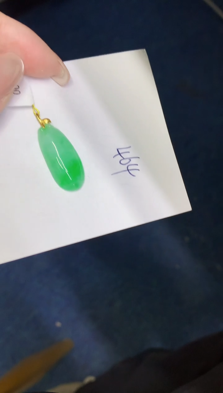 翡翠18K金镶嵌颈饰00000000000