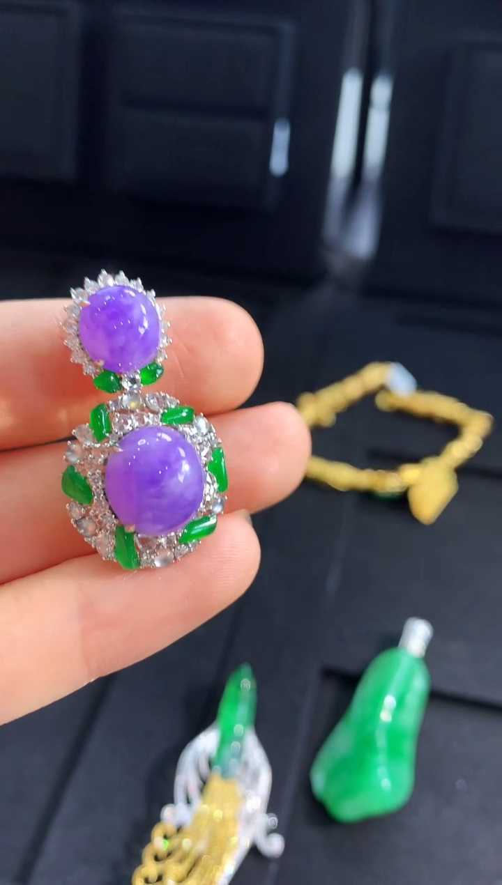 【闪购商品】翡翠吊坠(不含链)18K金镶嵌吊坠