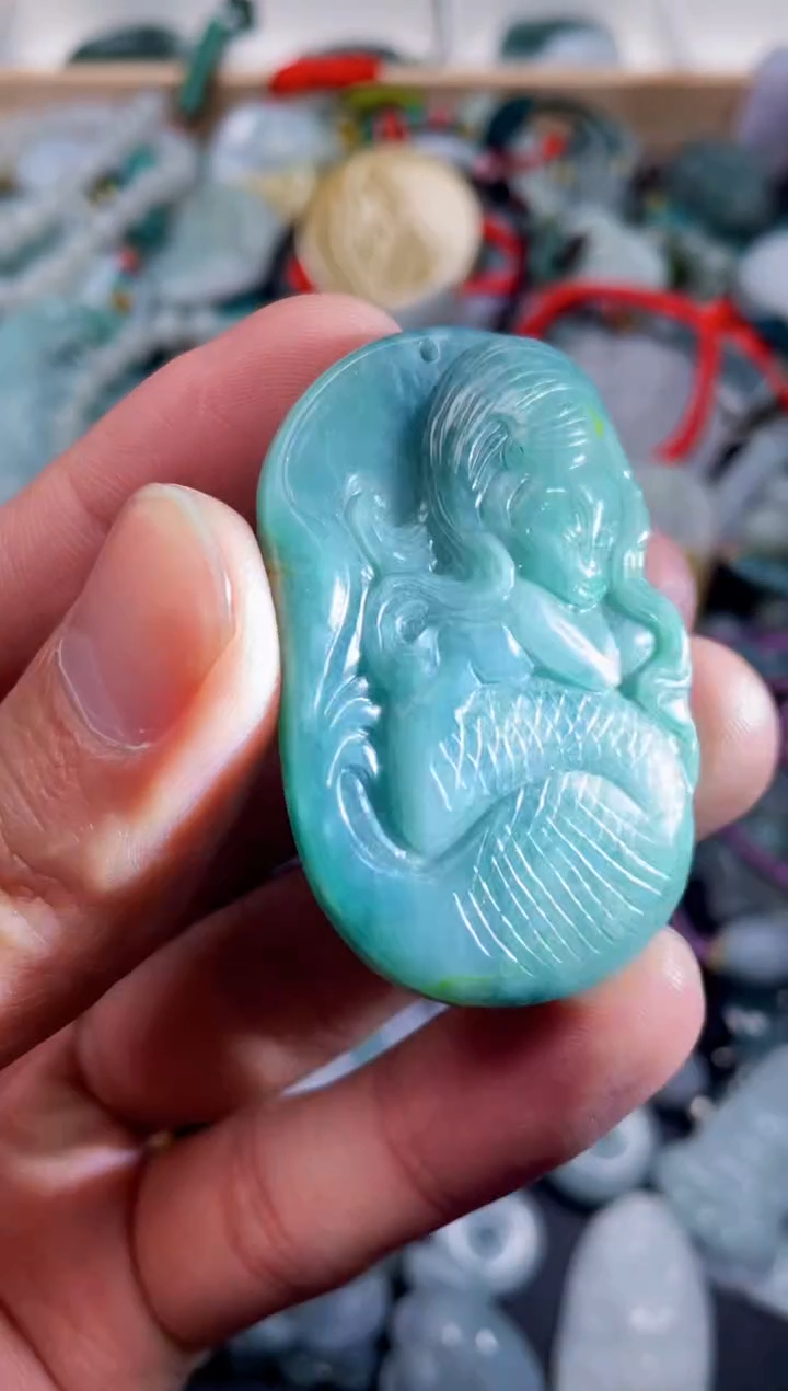 【闪购商品】翡翠颈饰未镶嵌天然翡翠a货