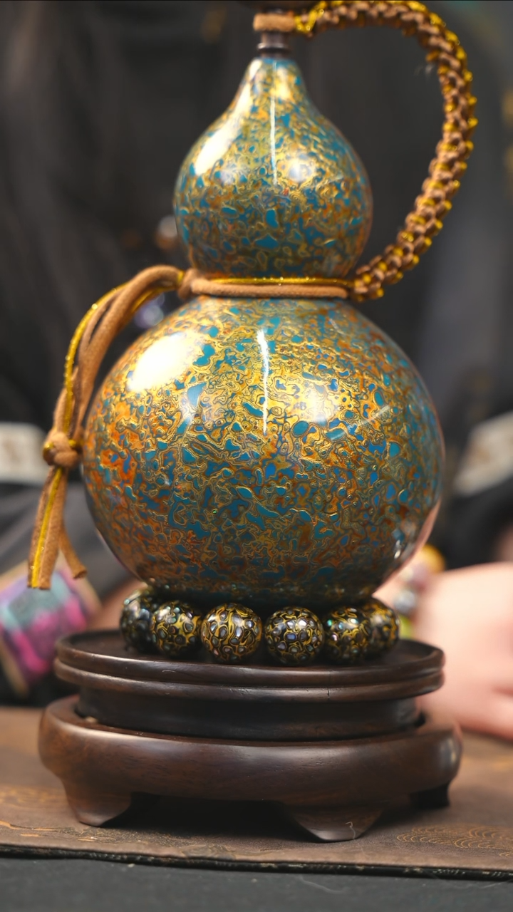 【闪购商品】YN230漆艺酒葫芦不包手串及旋转底座