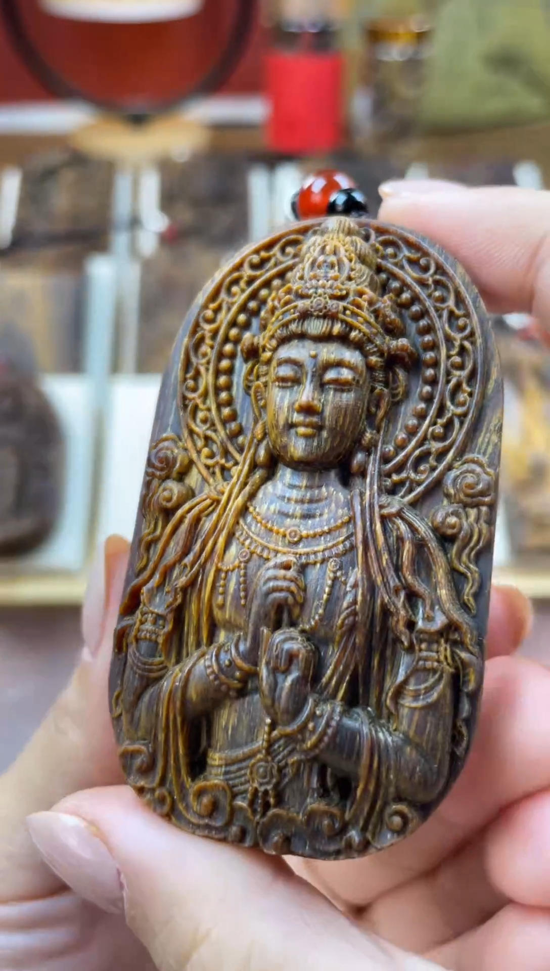 木木雕款芽庄 合十观音 7 cm 送养香瓶