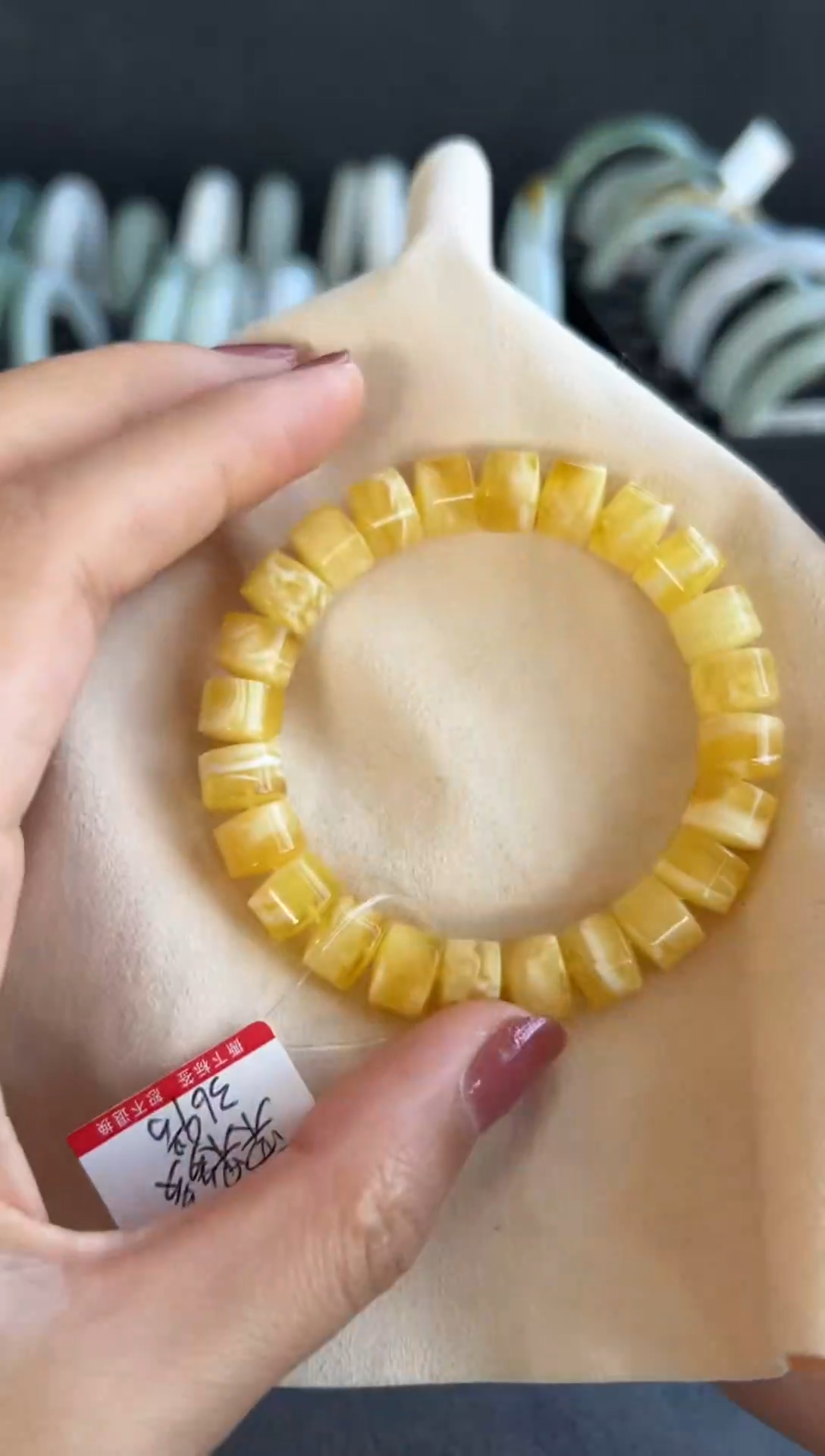 【闪购商品】蜜蜡手串未镶嵌369号