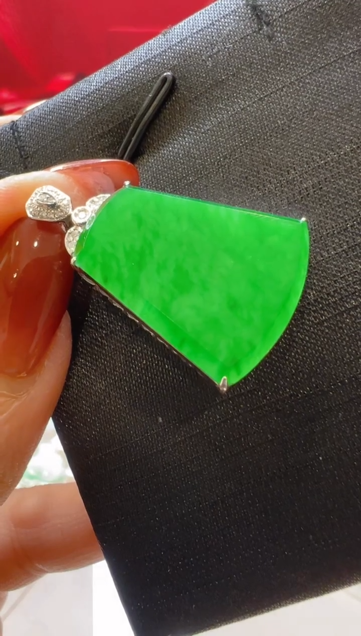 【闪购商品】翡翠吊坠(不含链)18K金镶嵌多样性团购发一件