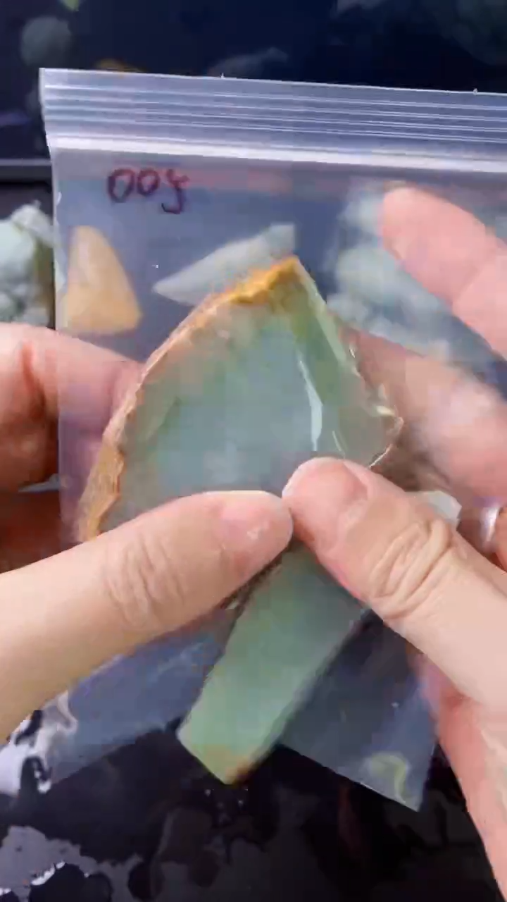 【闪购商品】翡翠挂件未镶嵌005天然A货翡翠