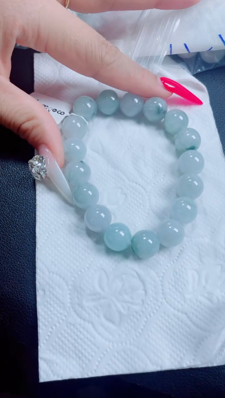 定制翡翠未镶嵌珠串