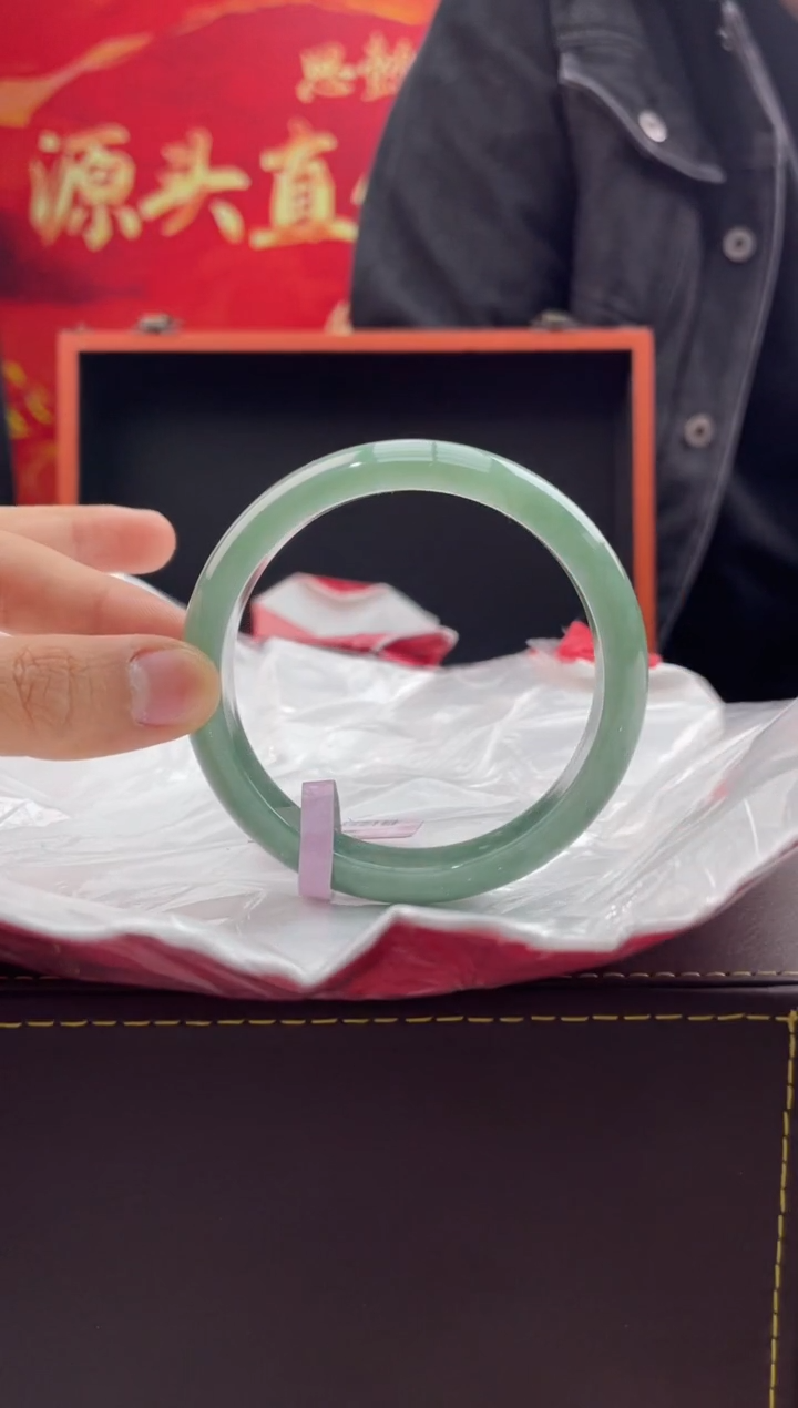 【闪购商品】翡翠手镯未镶嵌1翡翠手镯