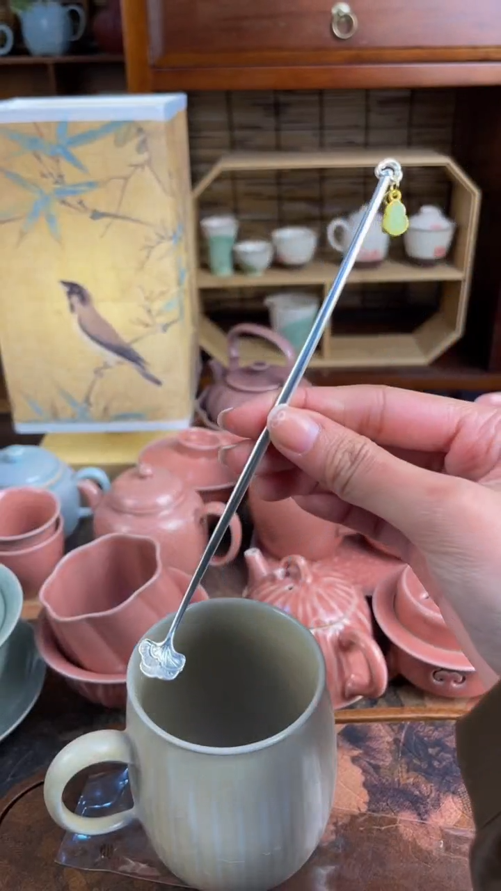 【闪购商品】包银银杏葫芦茶拨